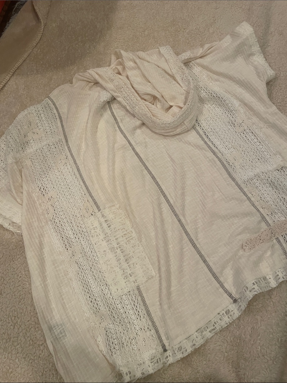 POL Cream Crochet Flower Hooded Top - Picture 5 of 5